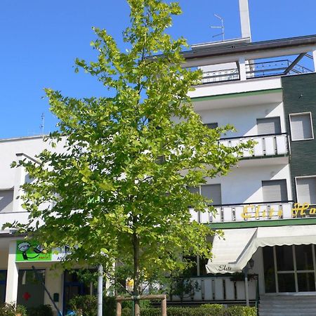 Hotel Elite Червия Екстериор снимка
