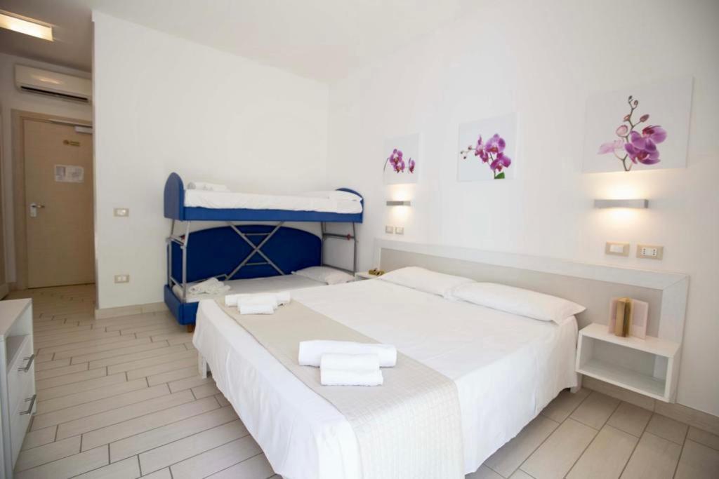 Hotel Elite Червия Екстериор снимка