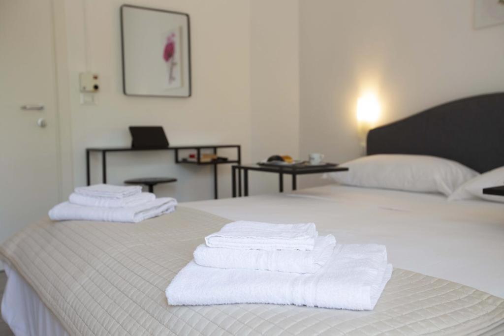Hotel Elite Червия Екстериор снимка
