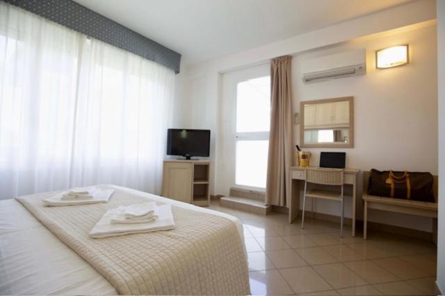 Hotel Elite Червия Екстериор снимка