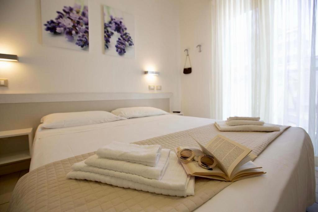 Hotel Elite Червия Екстериор снимка